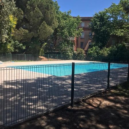 T2 Climatise Jardin & Court De Tennis/Piscine /Parking/Fibre Тулуза Екстер'єр фото